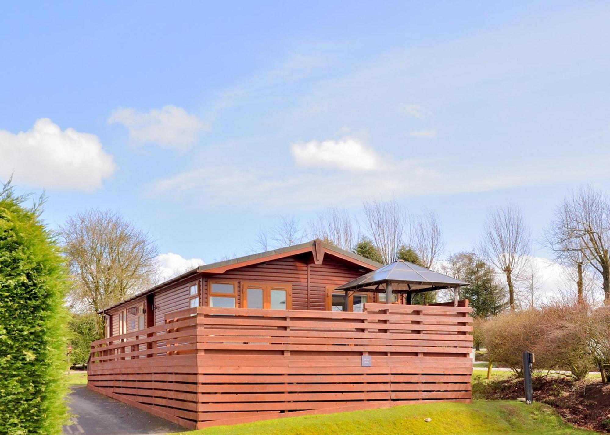 Longnor Wood Holiday Park Exterior foto