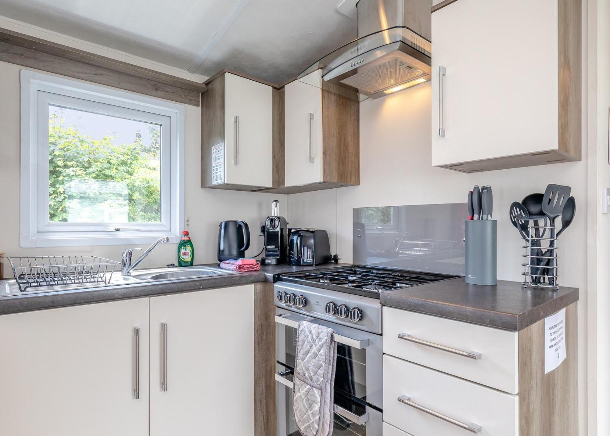 Longnor Wood Holiday Park Exterior foto